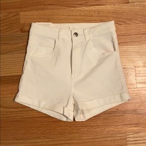 H&M white high wasted jean shorts NWT